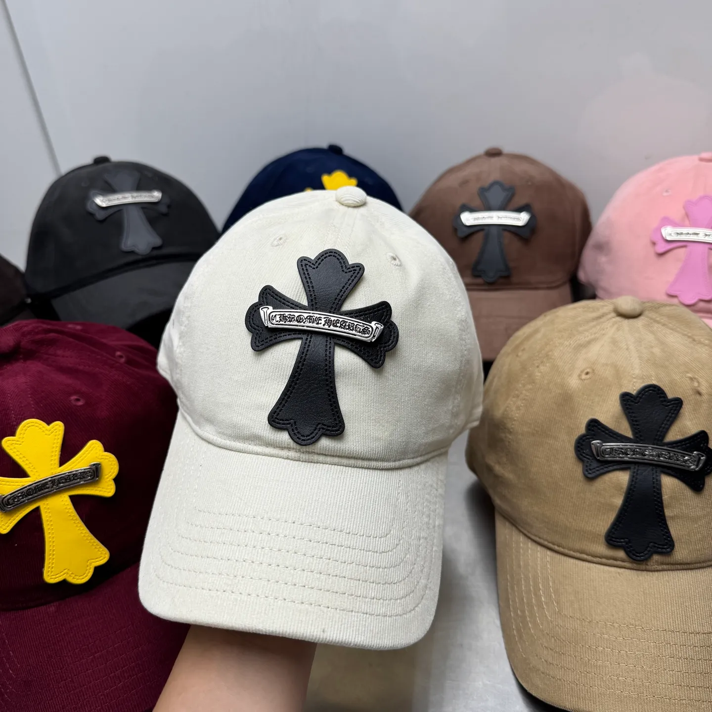 Crow heart corduroy baseball cap